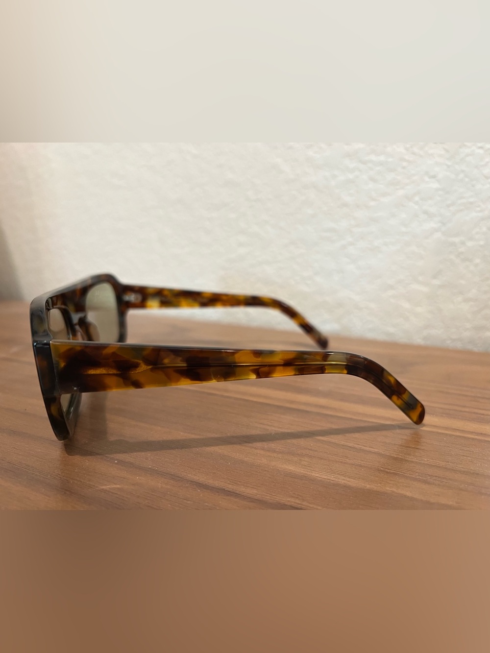 VEHLA - KAIA Sunglasses - Oversized aviator with sage green lenses - Picture 7 of 9